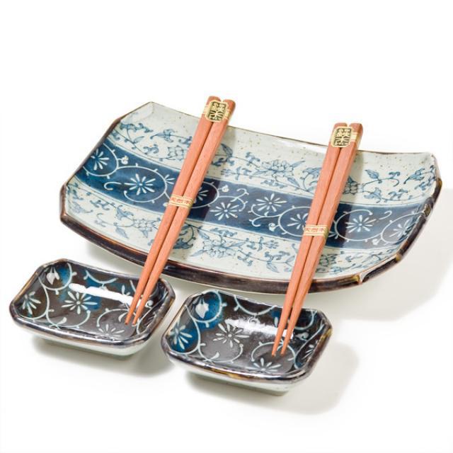 Japonsk porcelnov jdeln set Konan