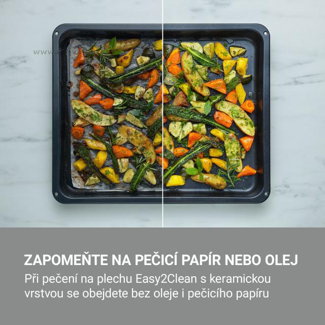 Pečicí plech Electrolux Easy2Clean hluboký. Pečicí plech Electrolux Easy2Clean hluboký.